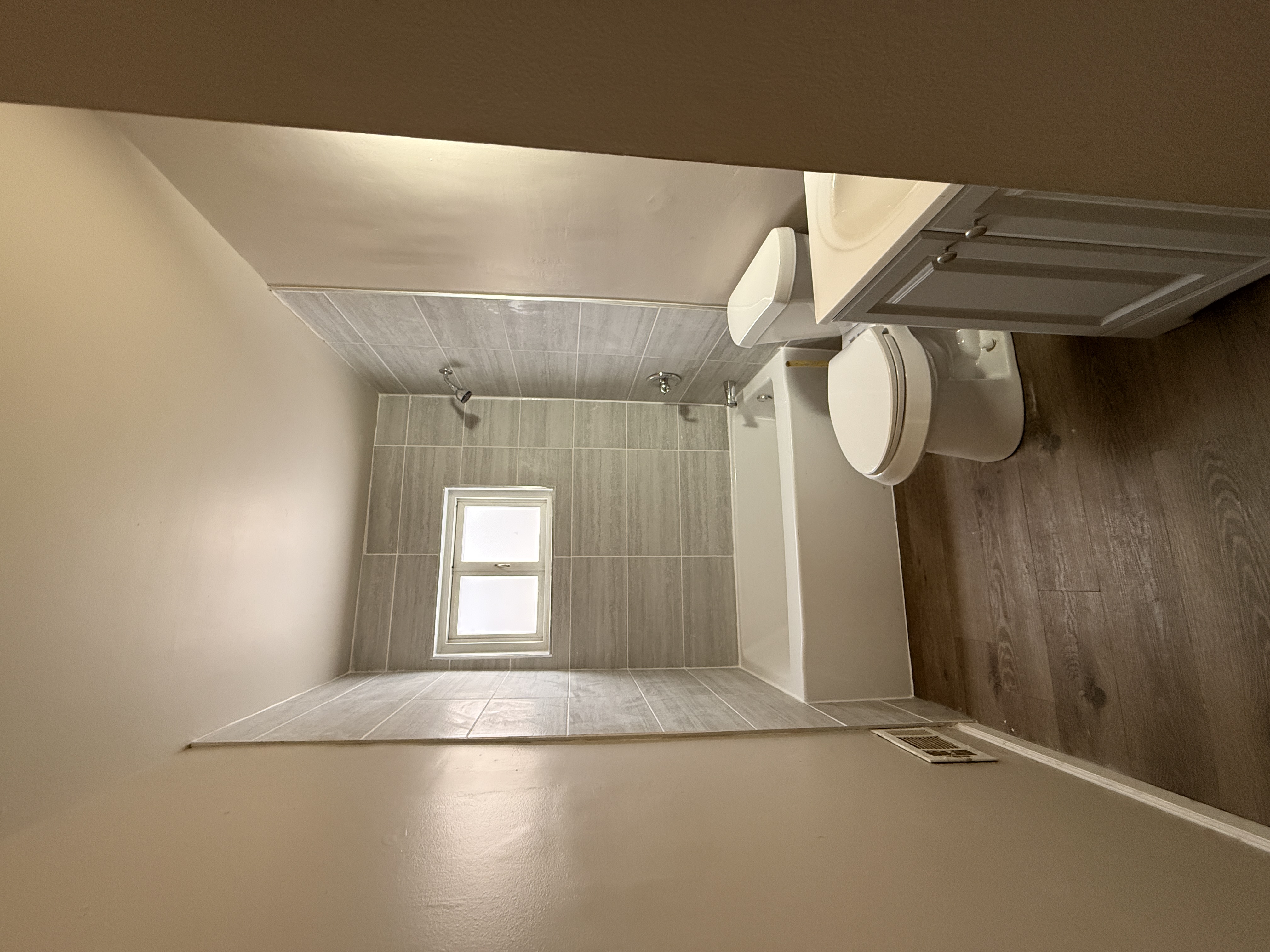 20795 Helle Ave. - Photo 5