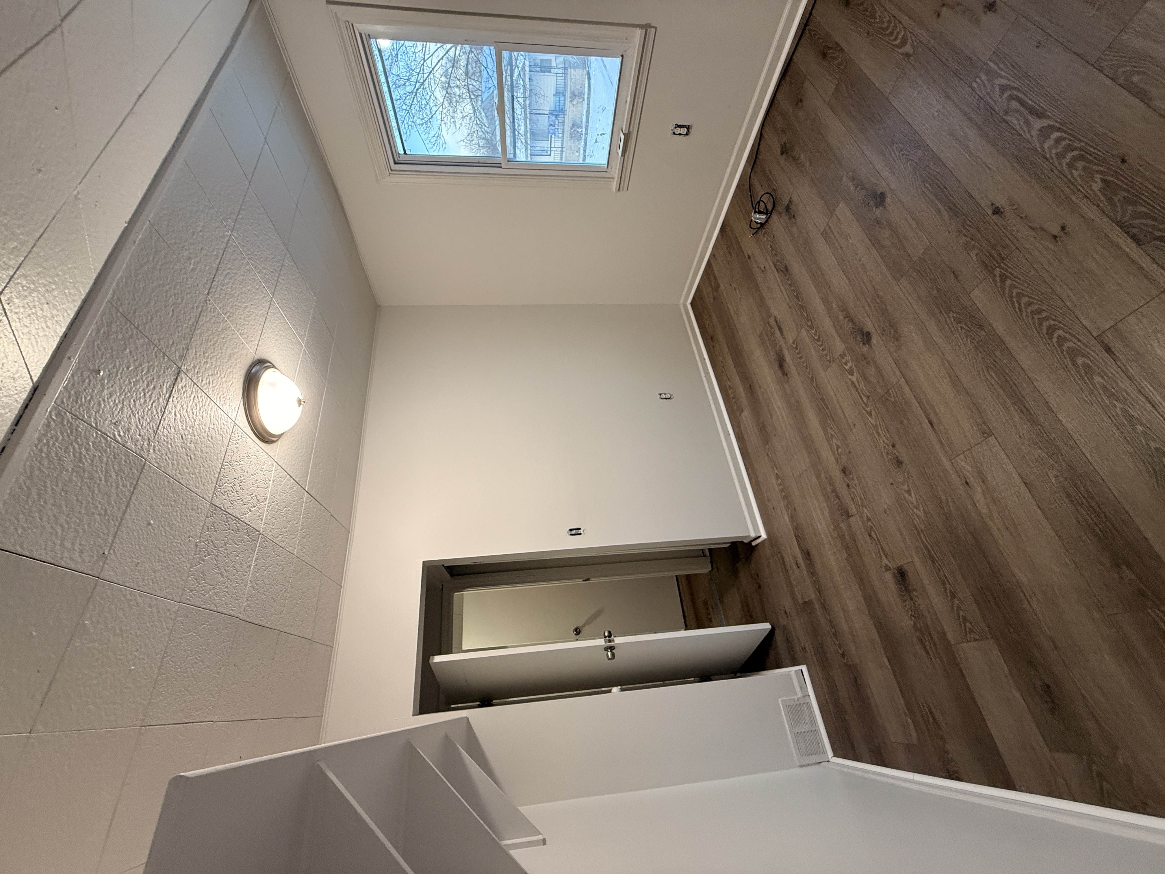 8468 Timken Ave - Photo 7